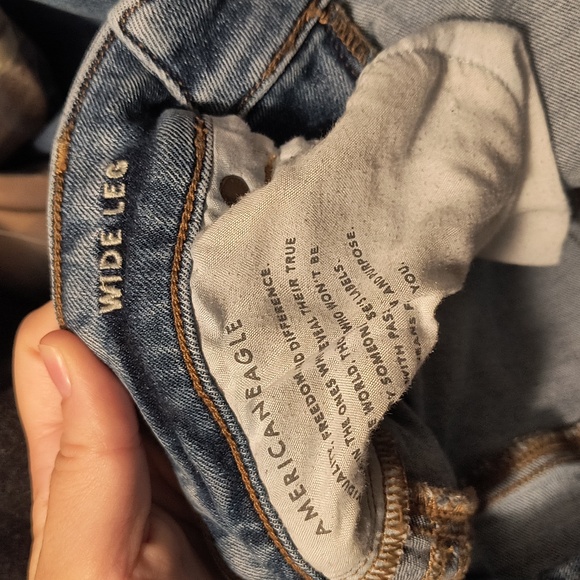 American Eagle Wide Leg Jeans - Picture 12 of 12